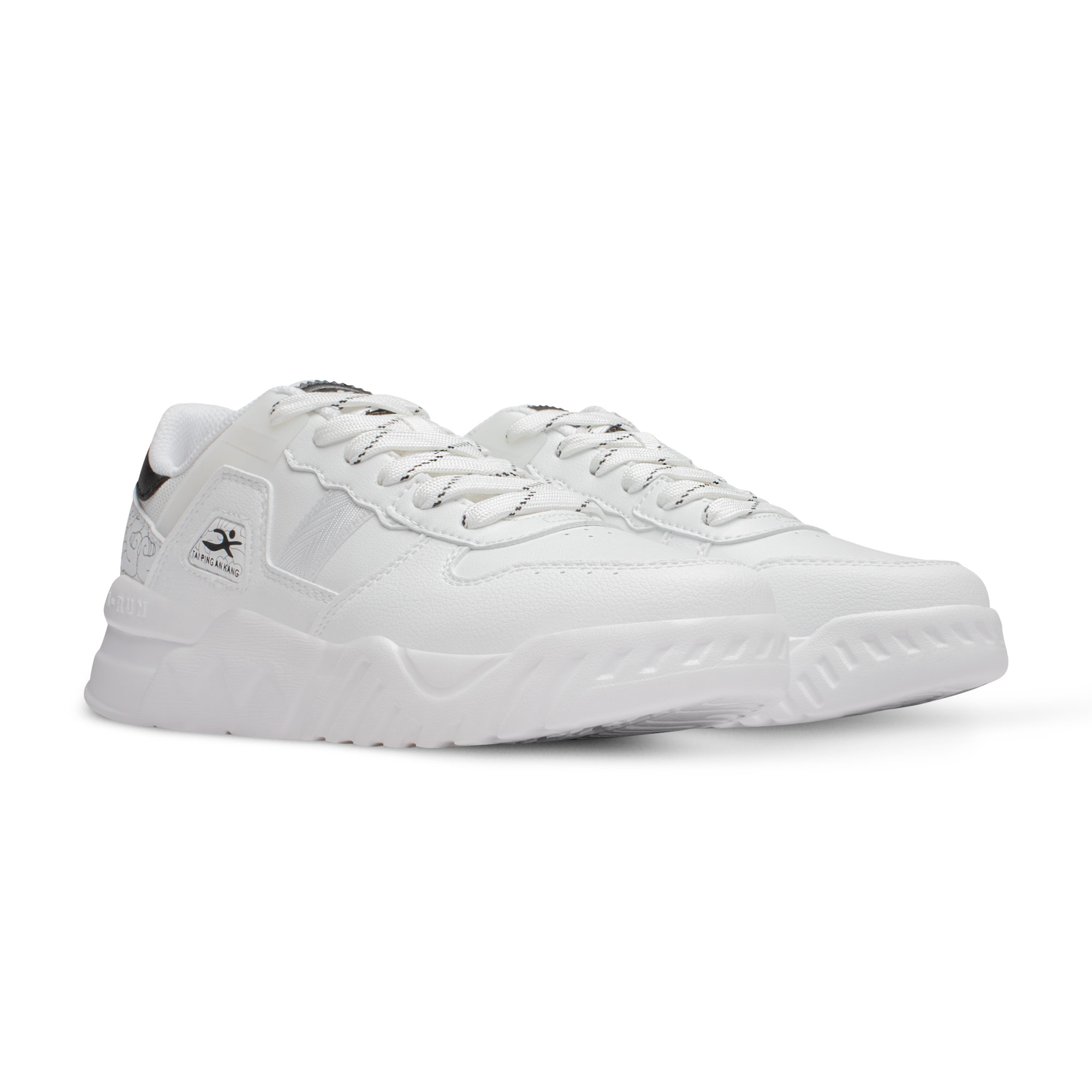 irun-tienda-online-deporte-las-mejores-zapatillas-accesorios-deportivos-hombre-mujer-ninos-futbol-deporte-promocion-peru-compra-ahora