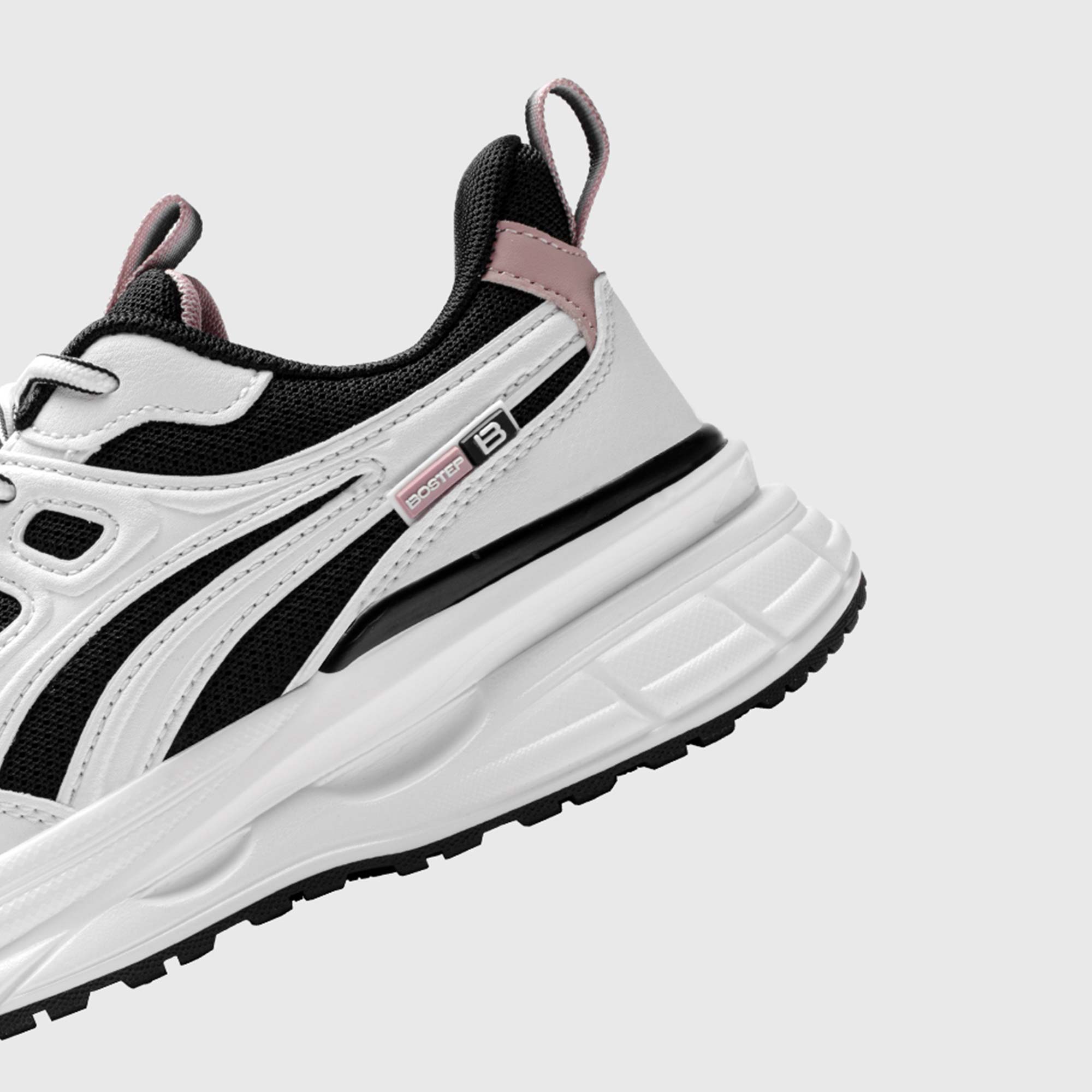 bostep-tienda-online-deporte-las-mejores-zapatillas-accesorios-deportivos-hombre-mujer-ninos-futbol-deporte-promocion-peru-compra-ahora