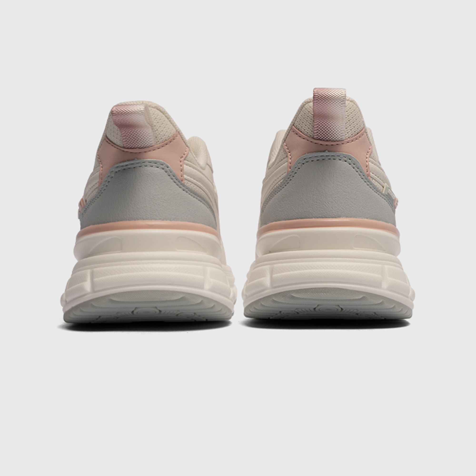 bostep-tienda-online-deporte-las-mejores-zapatillas-accesorios-deportivos-hombre-mujer-ninos-futbol-deporte-promocion-peru-compra-ahora