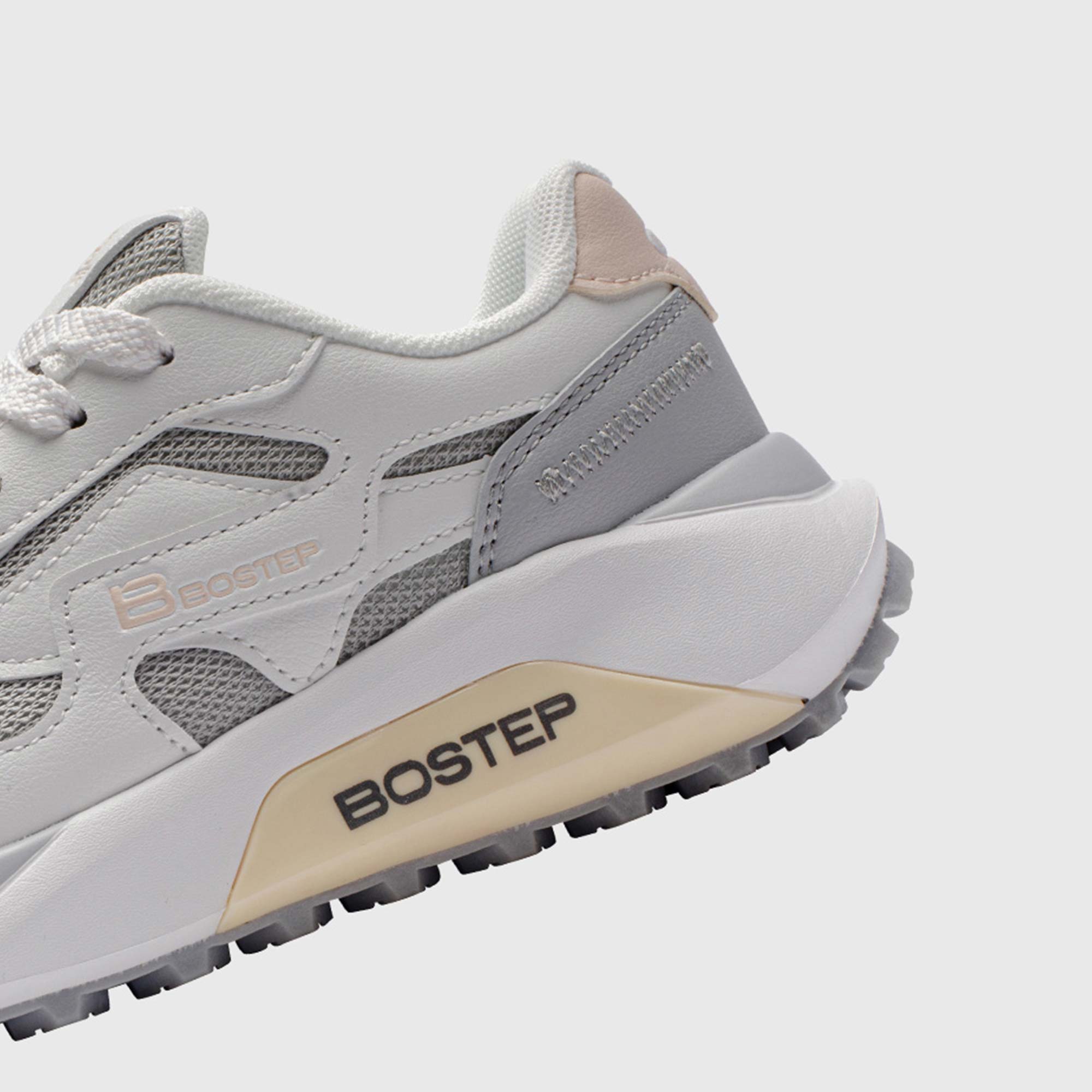 bostep-tienda-online-deporte-las-mejores-zapatillas-accesorios-deportivos-hombre-mujer-ninos-futbol-deporte-promocion-peru-compra-ahora