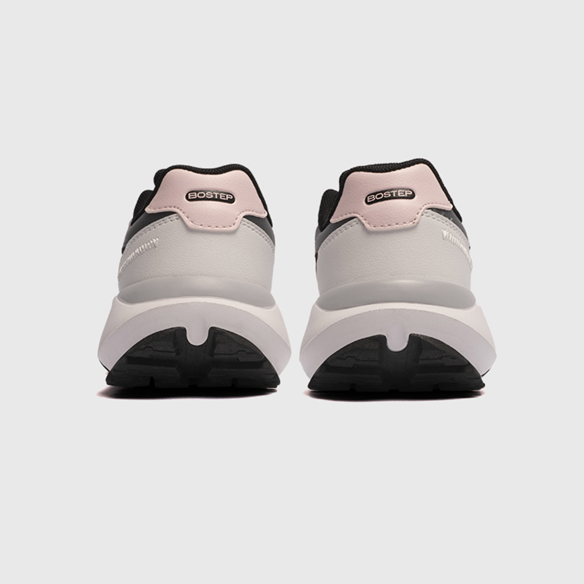 bostep-tienda-online-deporte-las-mejores-zapatillas-accesorios-deportivos-hombre-mujer-ninos-futbol-deporte-promocion-peru-compra-ahora