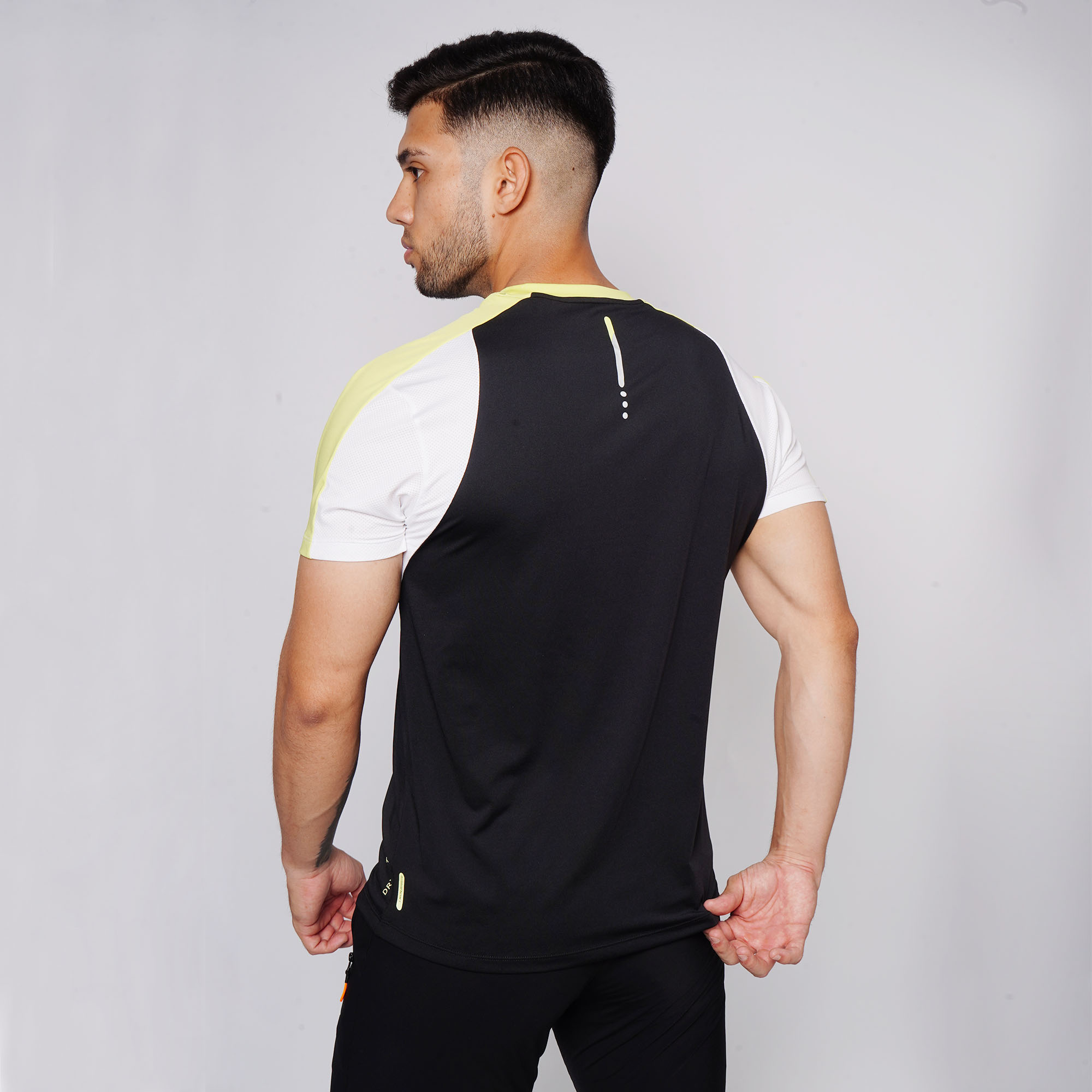irun-tienda-online-deporte-las-mejores-zapatillas-accesorios-deportivos-hombre-mujer-ninos-futbol-deporte-promocion-peru-compra-ahora