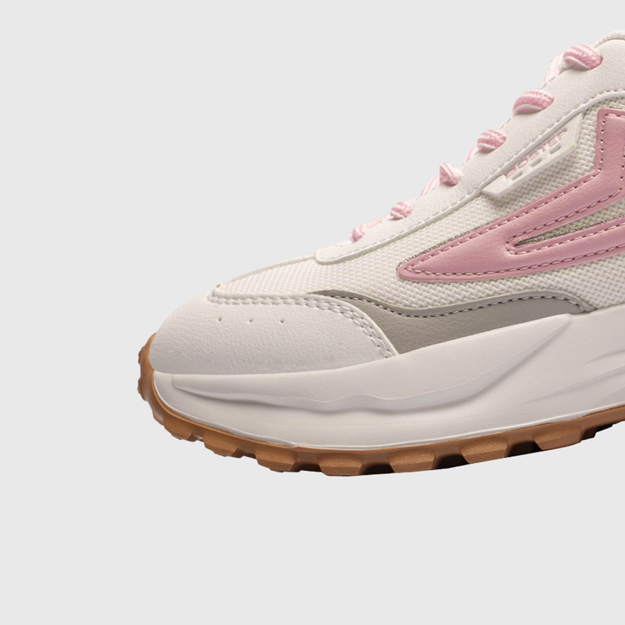 irun-tienda-online-deporte-las-mejores-zapatillas-accesorios-deportivos-hombre-mujer-ninos-futbol-deporte-promocion-peru-compra-ahora