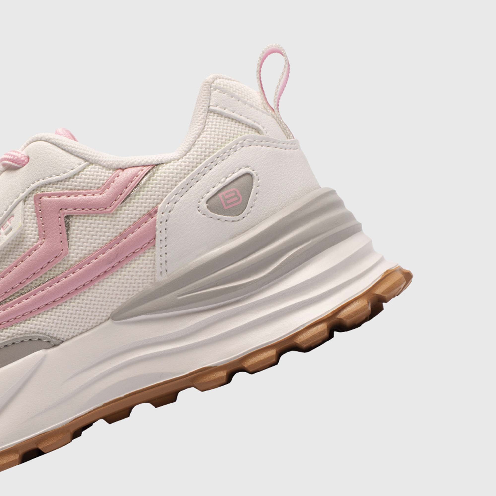 irun-tienda-online-deporte-las-mejores-zapatillas-accesorios-deportivos-hombre-mujer-ninos-futbol-deporte-promocion-peru-compra-ahora