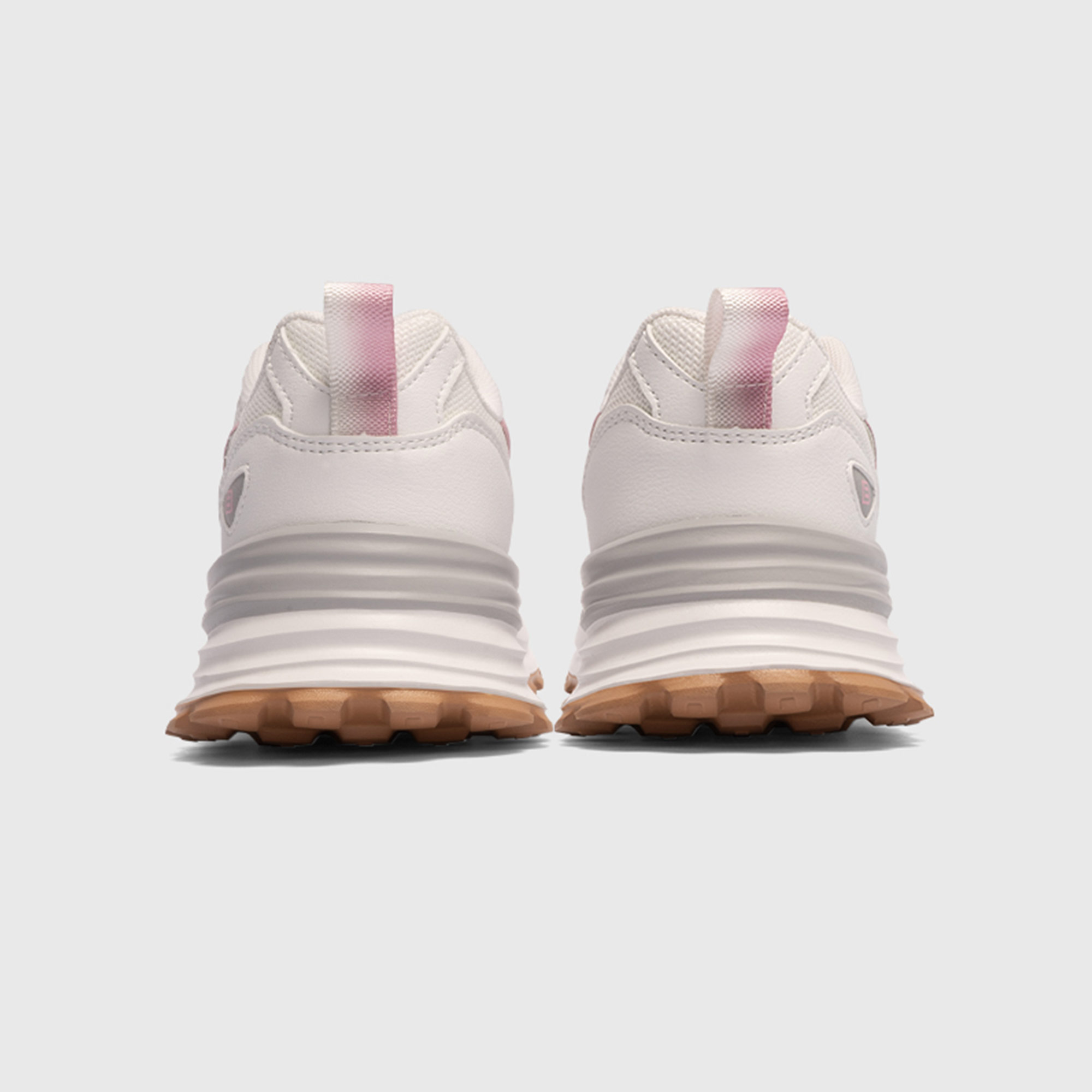 irun-tienda-online-deporte-las-mejores-zapatillas-accesorios-deportivos-hombre-mujer-ninos-futbol-deporte-promocion-peru-compra-ahora
