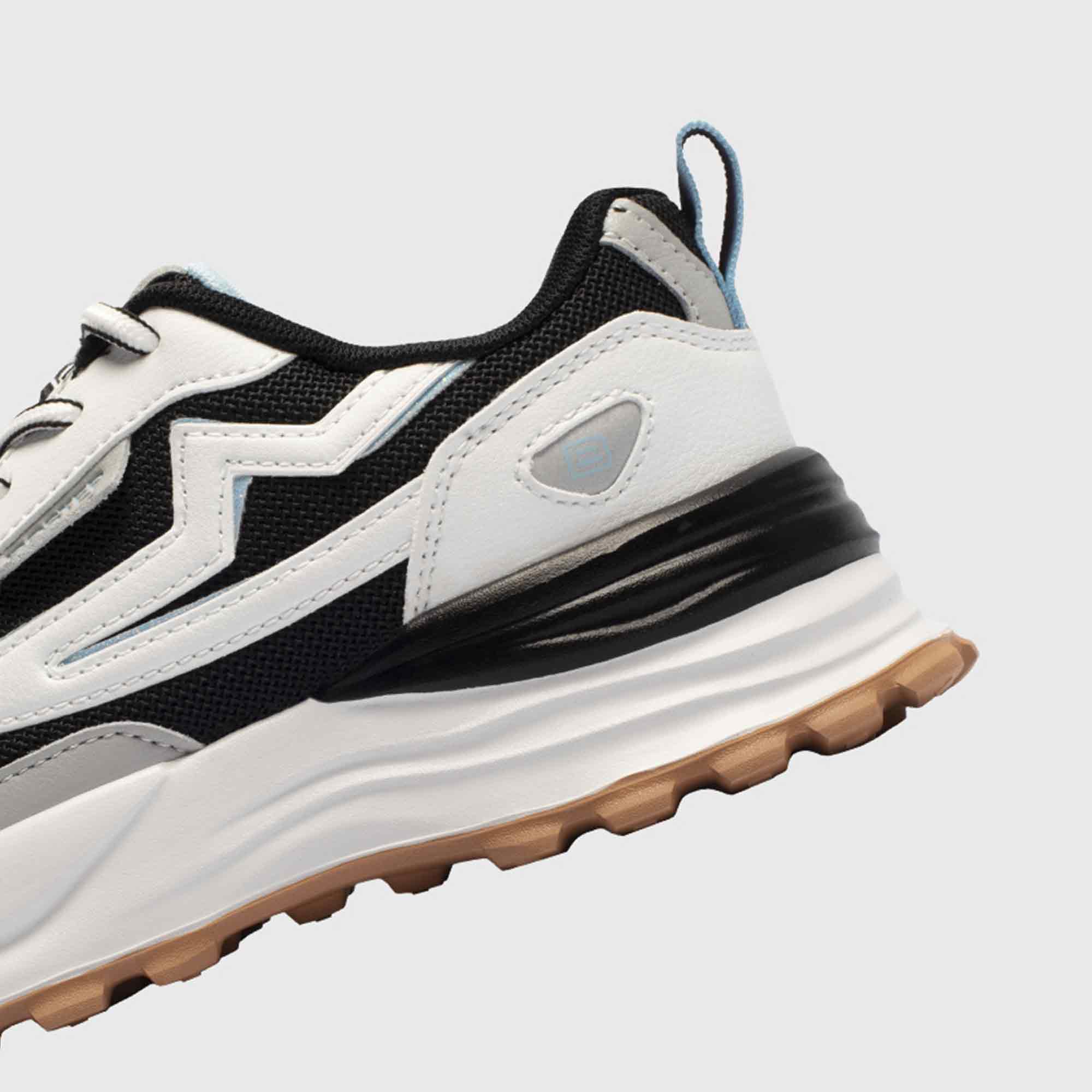 irun-tienda-online-deporte-las-mejores-zapatillas-accesorios-deportivos-hombre-mujer-ninos-futbol-deporte-promocion-peru-compra-ahora