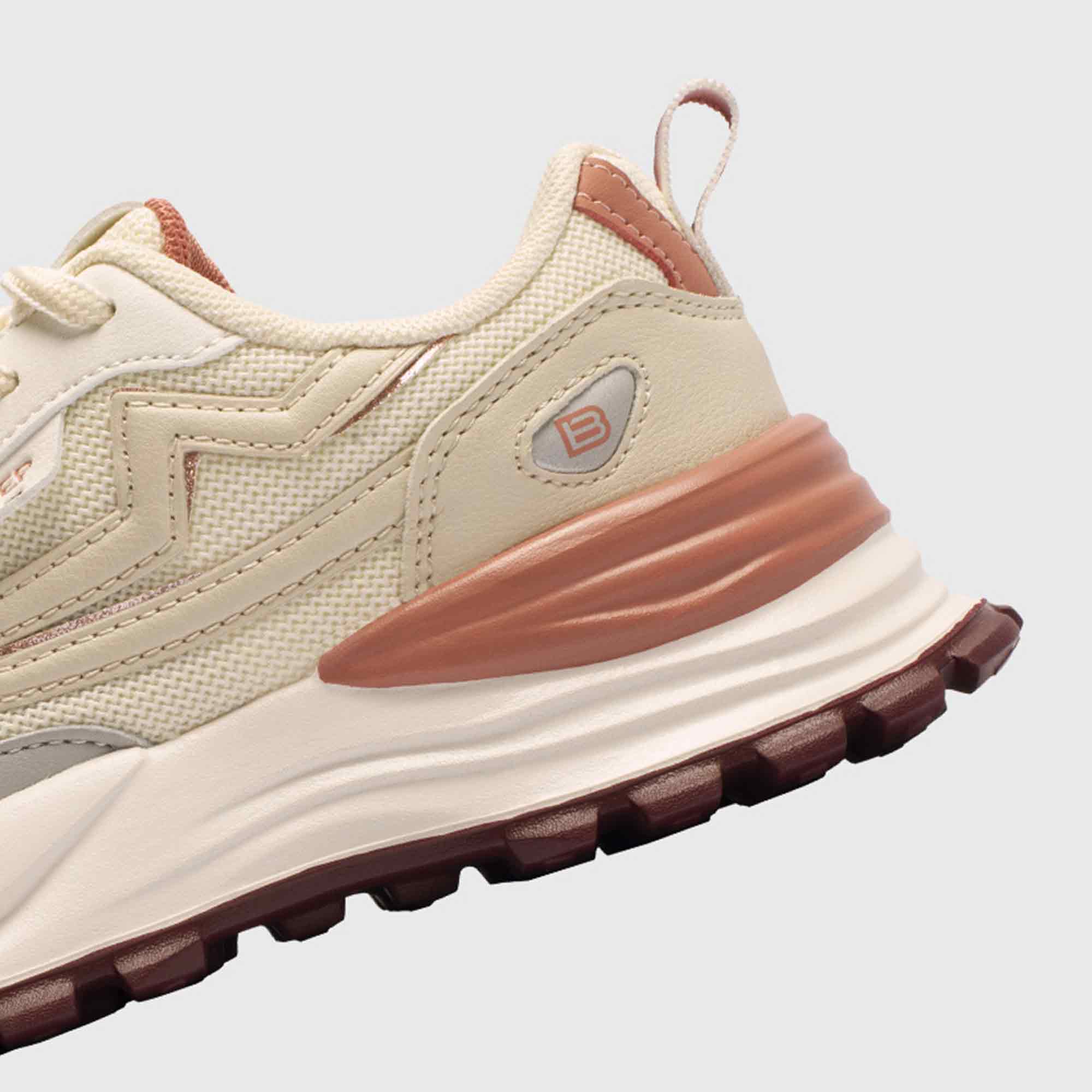 irun-tienda-online-deporte-las-mejores-zapatillas-accesorios-deportivos-hombre-mujer-ninos-futbol-deporte-promocion-peru-compra-ahora