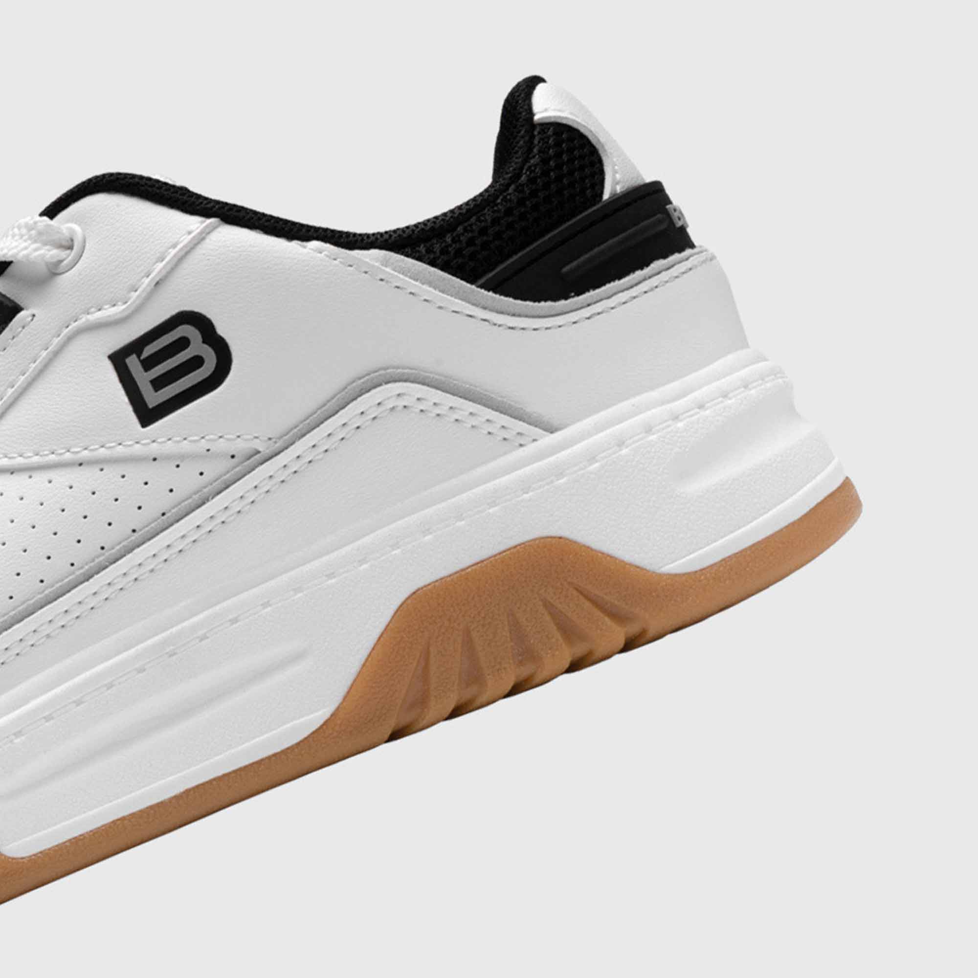 bostep-tienda-online-deporte-las-mejores-zapatillas-accesorios-deportivos-hombre-mujer-ninos-futbol-deporte-promocion-peru-compra-ahora
