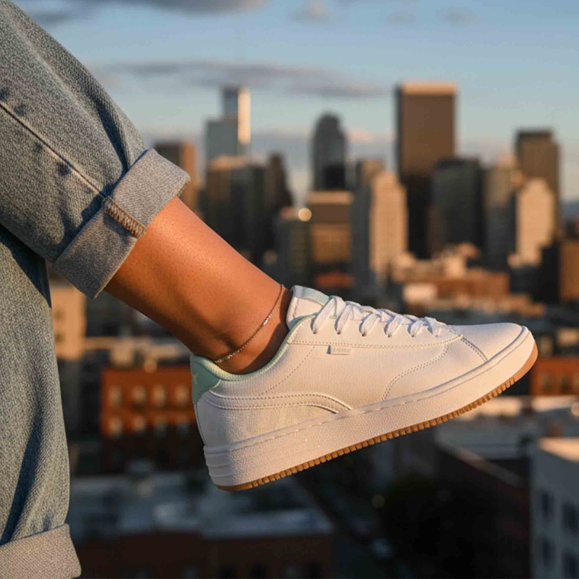 irun-tienda-online-deporte-las-mejores-zapatillas-accesorios-deportivos-hombre-mujer-ninos-futbol-deporte-promocion-peru-compra-ahora