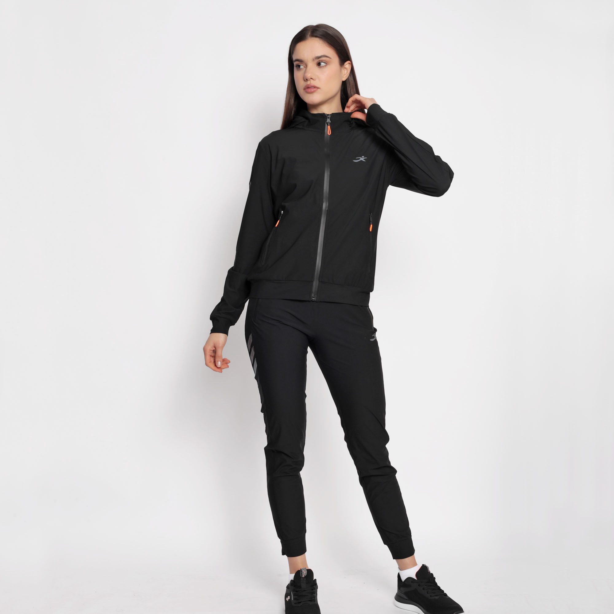 irun-tienda-online-deporte-las-mejores-zapatillas-accesorios-deportivos-hombre-mujer-ninos-futbol-deporte-promocion-peru-compra-ahora