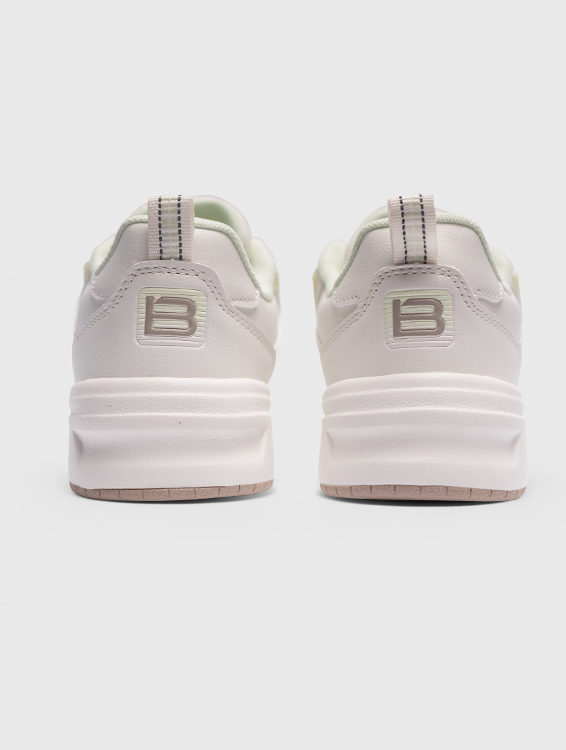 bostep-tienda-online-deporte-las-mejores-zapatillas-accesorios-deportivos-hombre-mujer-ninos-futbol-deporte-promocion-peru-compra-ahora