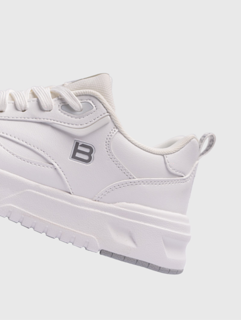bostep-tienda-online-deporte-las-mejores-zapatillas-accesorios-deportivos-hombre-mujer-ninos-futbol-deporte-promocion-peru-compra-ahora