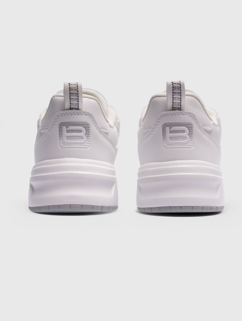 bostep-tienda-online-deporte-las-mejores-zapatillas-accesorios-deportivos-hombre-mujer-ninos-futbol-deporte-promocion-peru-compra-ahora