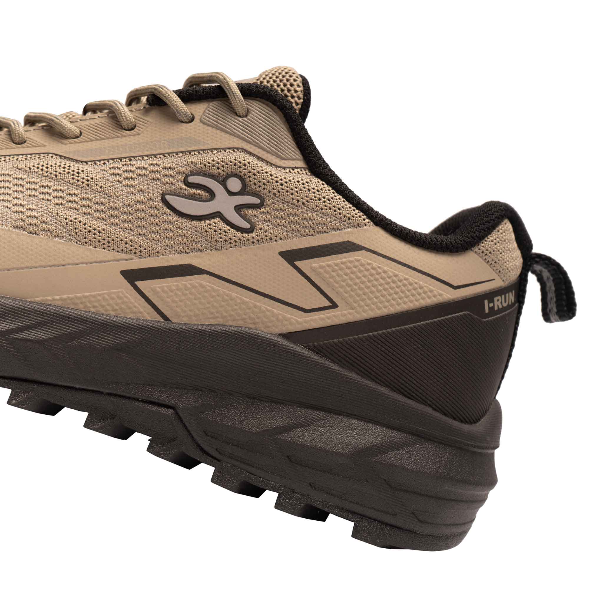 slyder2-web-1-irun-tienda-online-deporte-las-mejores-zapatillas-accesorios-deportivos-hombre-mujer-ninos-futbol-deporte-promocion-peru-compra-ahora.jpg