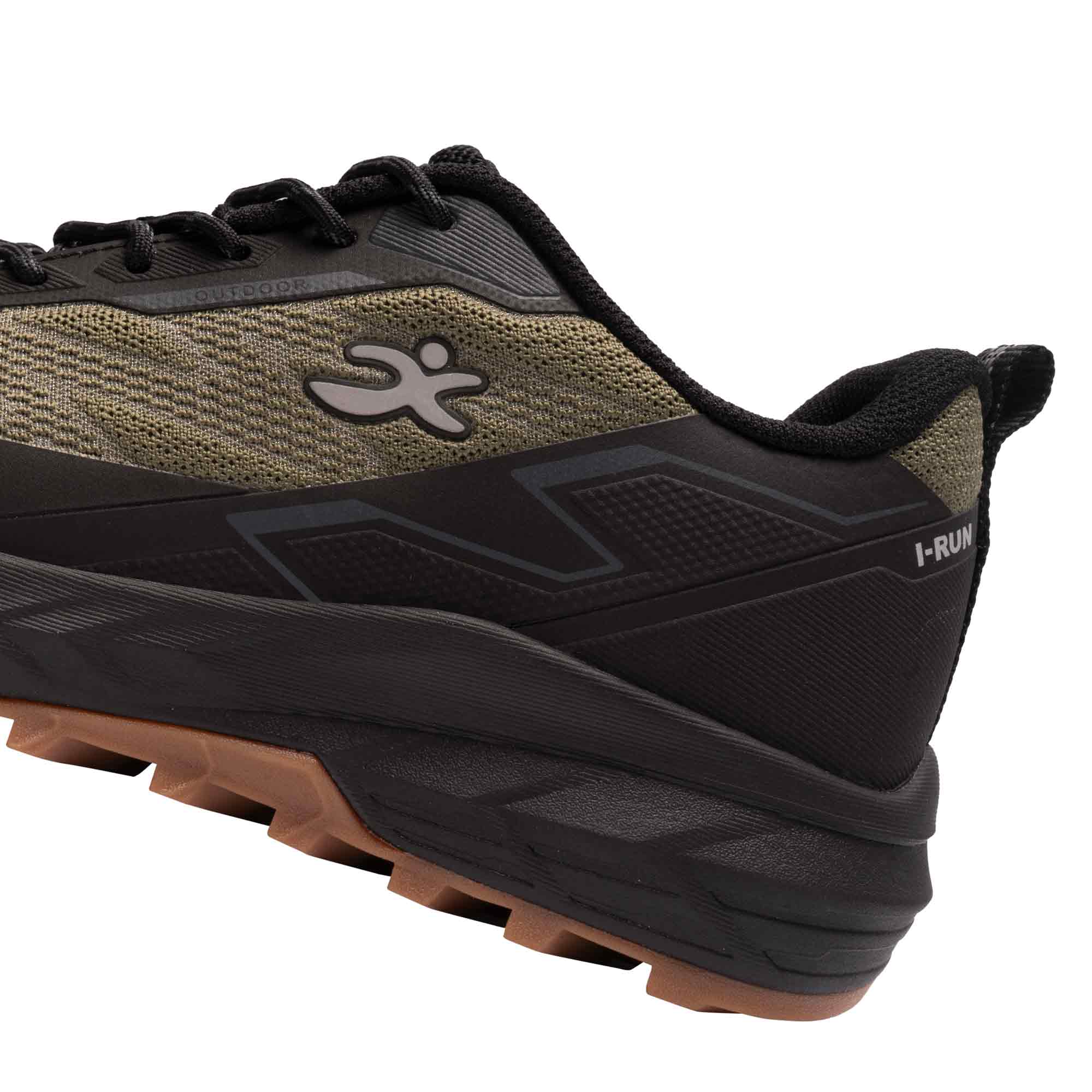 slyder2-web-1-irun-tienda-online-deporte-las-mejores-zapatillas-accesorios-deportivos-hombre-mujer-ninos-futbol-deporte-promocion-peru-compra-ahora.jpg