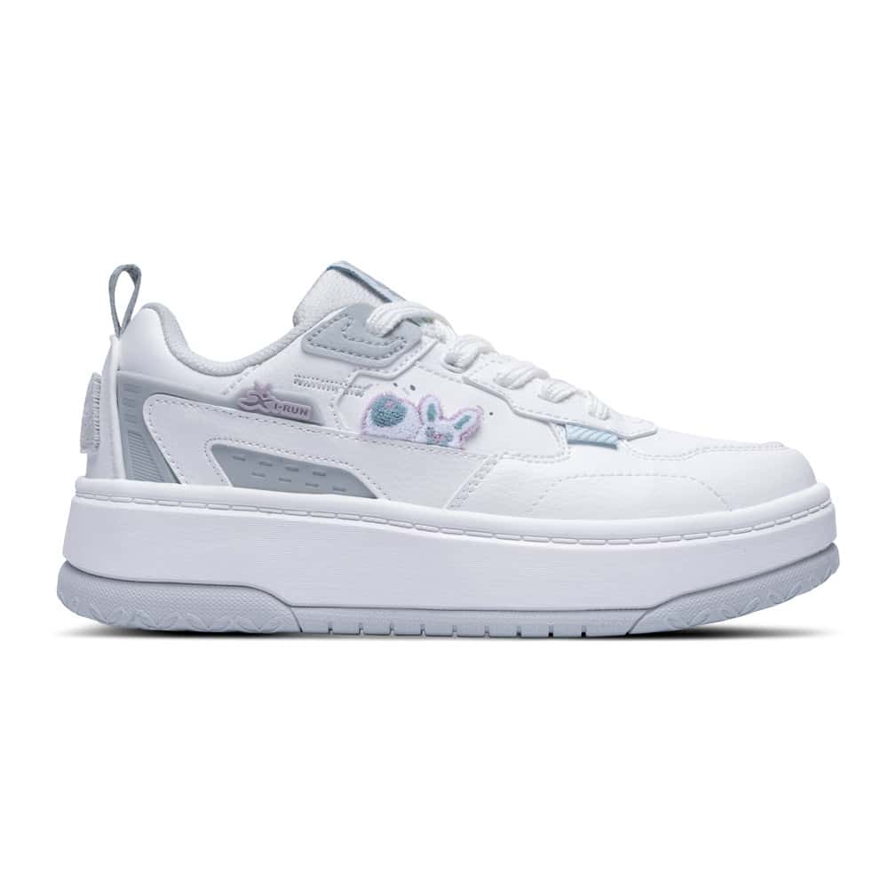 slyder2-web-1-irun-tienda-online-deporte-las-mejores-zapatillas-accesorios-deportivos-hombre-mujer-ninos-futbol-deporte-promocion-peru-compra-ahora.jpg