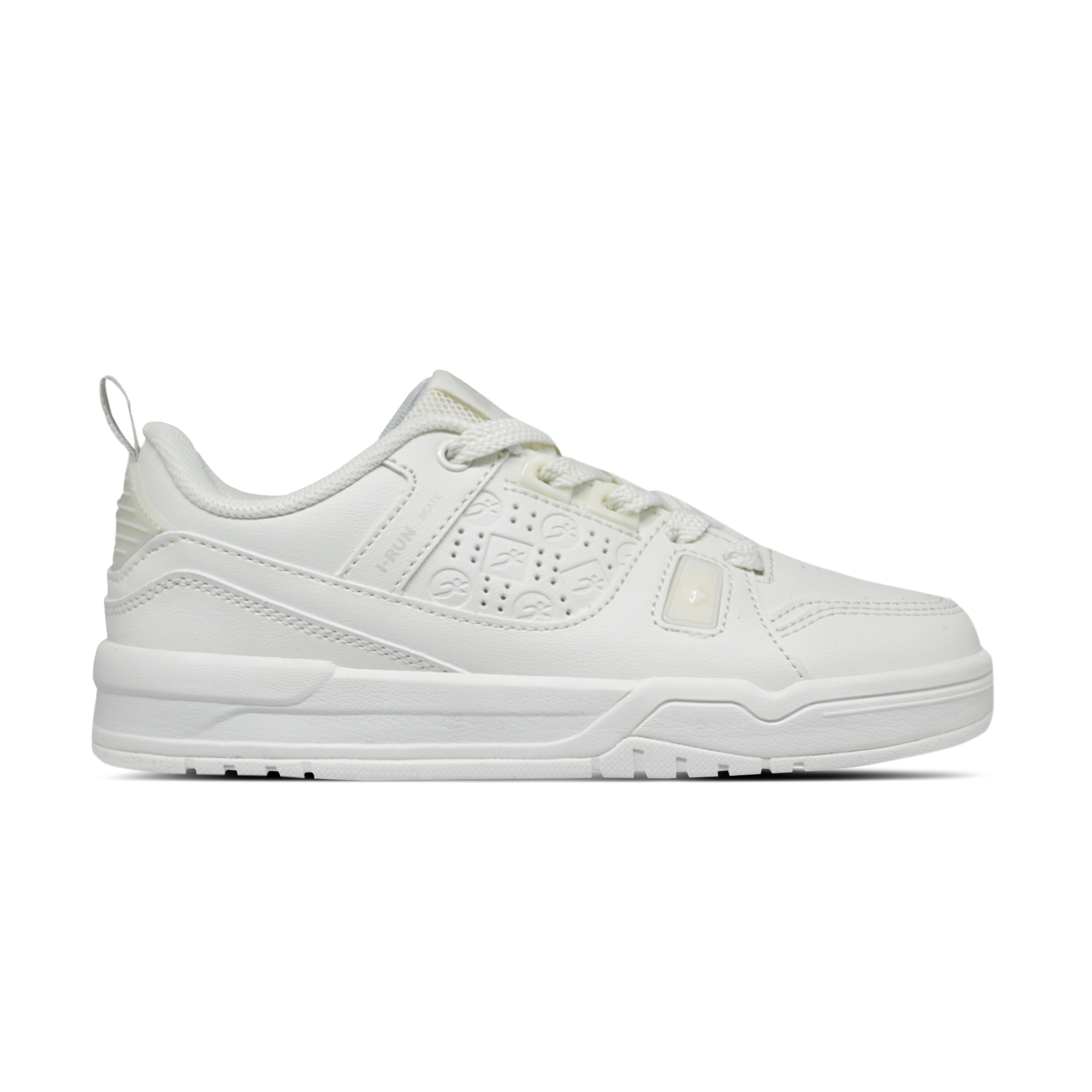 WEB-slyder2-web-1-irun-tienda-online-deporte-las-mejores-zapatillas-accesorios-deportivos-hombre-mujer-ninos-futbol-deporte-promocion-peru-compra-ahora.jpg